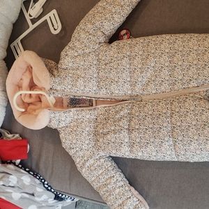 Kensie girl size 6/9months snowsuit